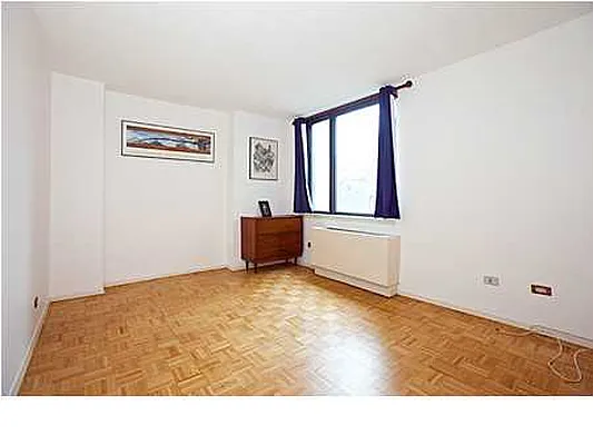Sold by CitySites Real Estate Group | media 12