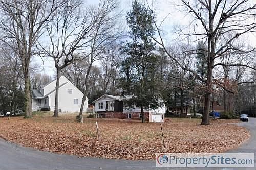 2nd image of 1265 Mount Pleasant Dr