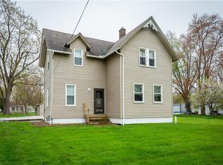 4376 Lake Rd, Sheffield Lake, OH 44054