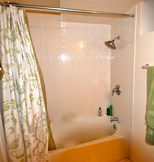 5th image of 2126 N Sheffield Ave #G