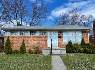 1173 Featherstone Rd, Pontiac, MI 48342