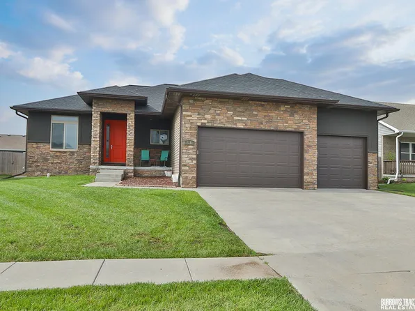 7121 Lilee Ln, Lincoln, NE 68516