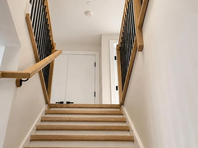 124 Nelson Ave — Photo 12