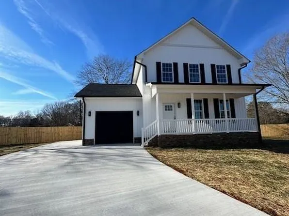 141 Kinney Ave, Denton, NC 27239