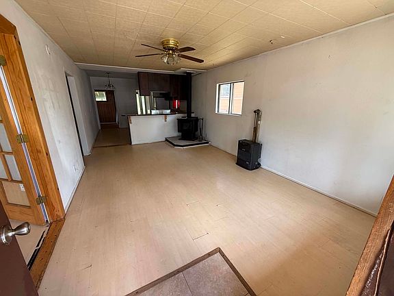 4th image of 451 Nevada St