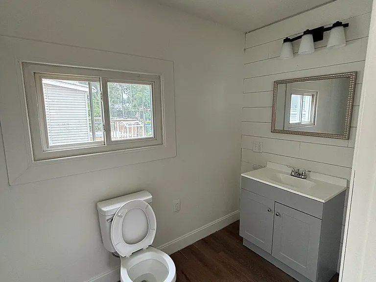 457 Olney Ave — Photo 14