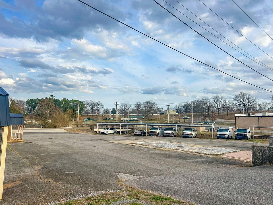 1st image of 1505 Main St