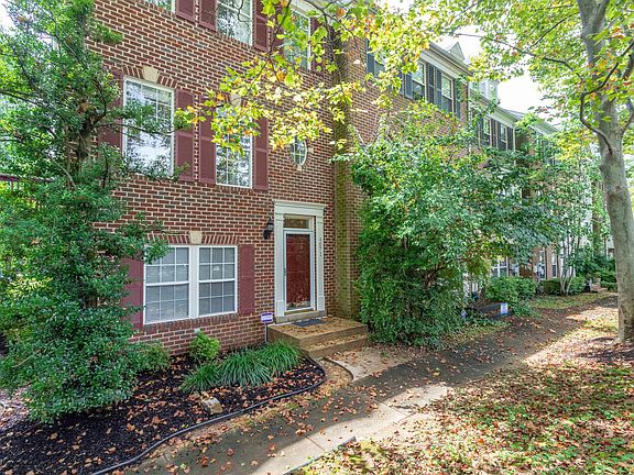 4th image of 4071 Fountainside Ln