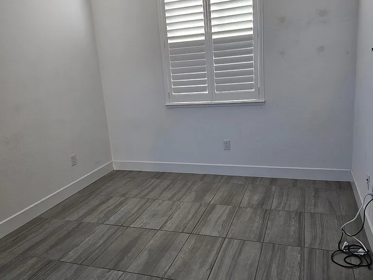 7081 Pickering St — Photo 14