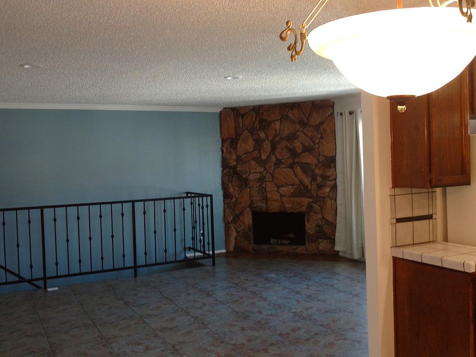 2nd image of 14120 Yukon Ave APT 6