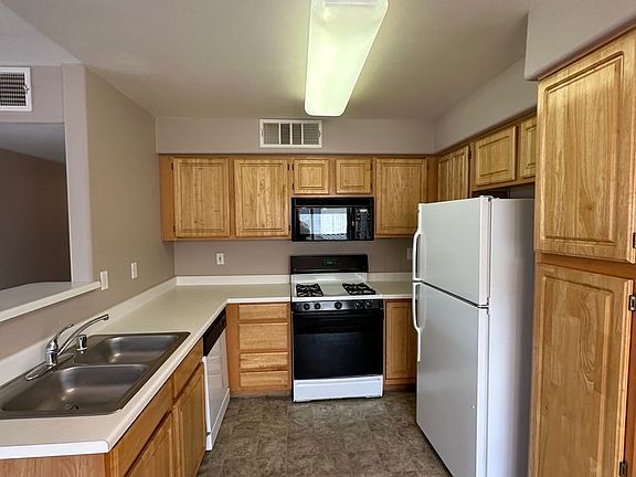 5th image of 5710 E Tropicana Ave Unit 2210