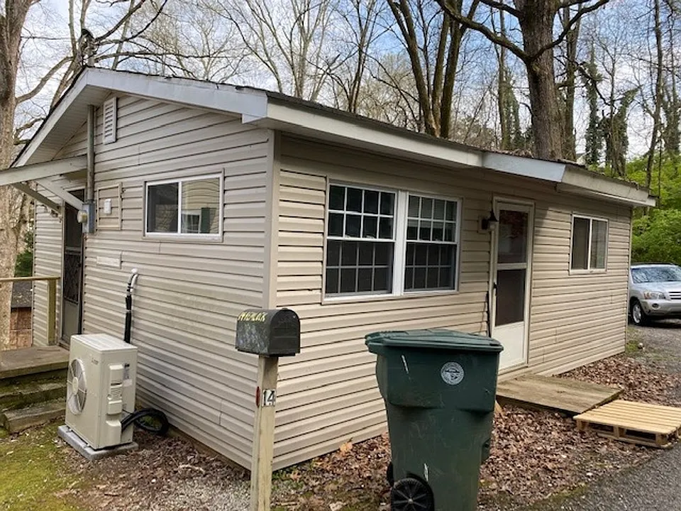 14 Hemlock Cir
