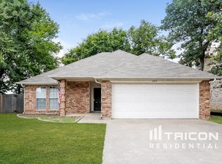 5204 Lookout Trl, Arlington, TX 76017