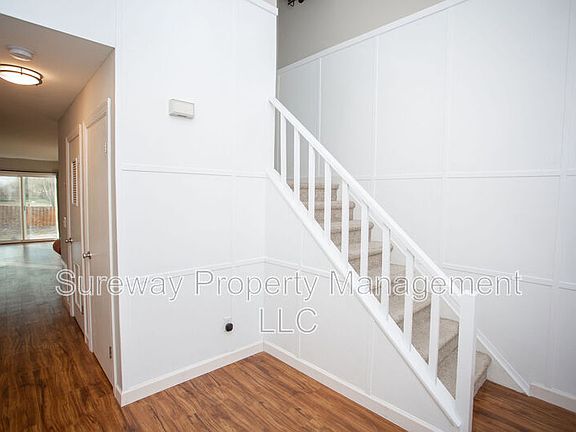 4th image of 7 Curry Ct