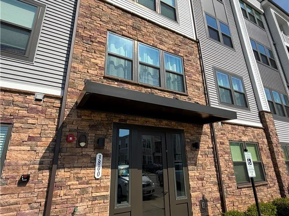 3800 Maze Runner Dr #305, Midlothian, VA 23112