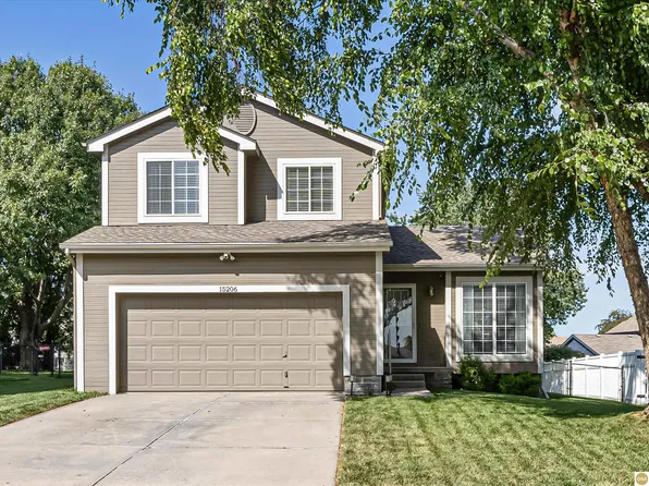 15206 Wirt St, Omaha, NE 68116