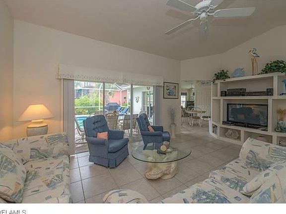 2nd image of 156 W Flamingo Cir