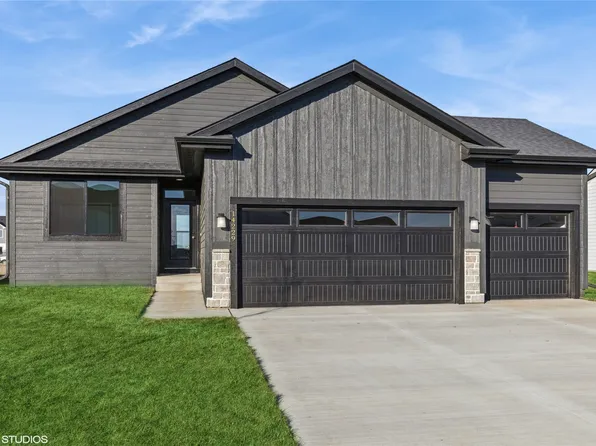 14229 N Valley Dr, Urbandale, IA 50323
