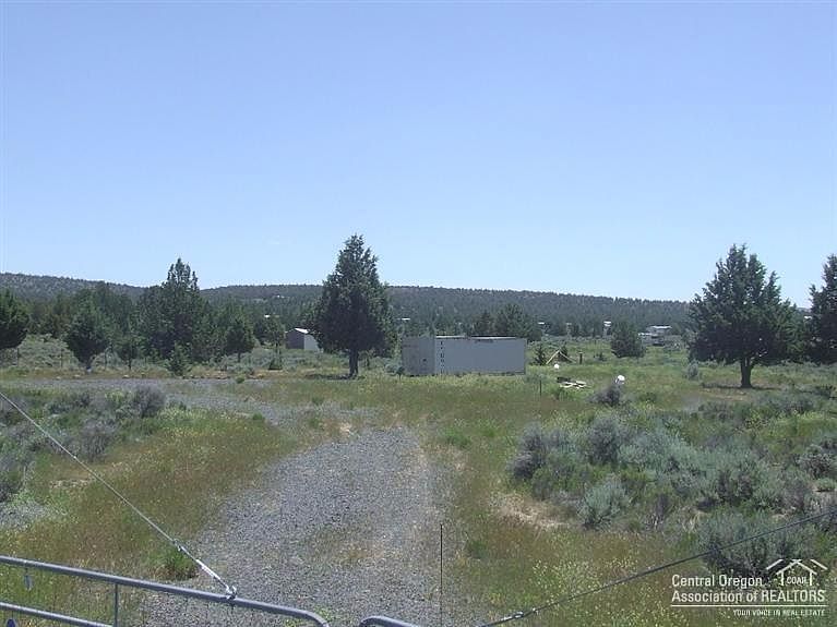 2nd image of 3220 SE Choctaw Rd