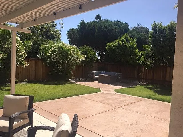3 bed, 1421 sqft, $3,300 — Photo 4