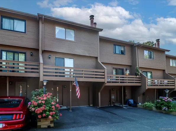 157 Shelter Rock Road #37, Danbury, CT 06810