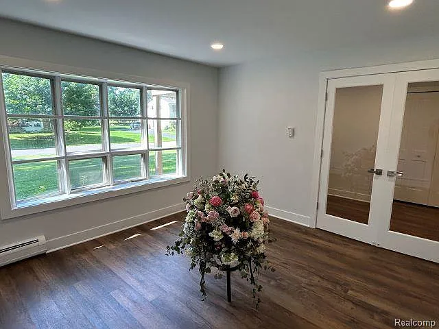 327 Millington Blvd — Photo 3
