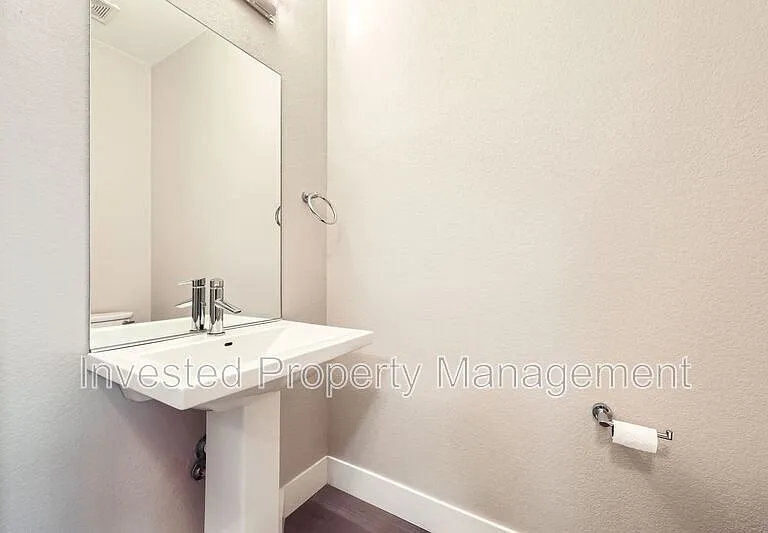 1323 Elati St #4 — Photo 23