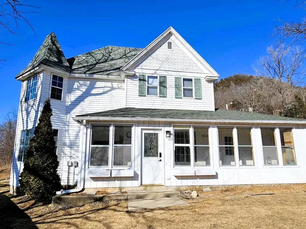 S6698 Washington Road, De Soto, WI 54624