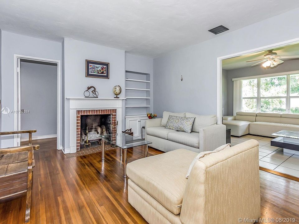 1st image of 542 NE 107th St