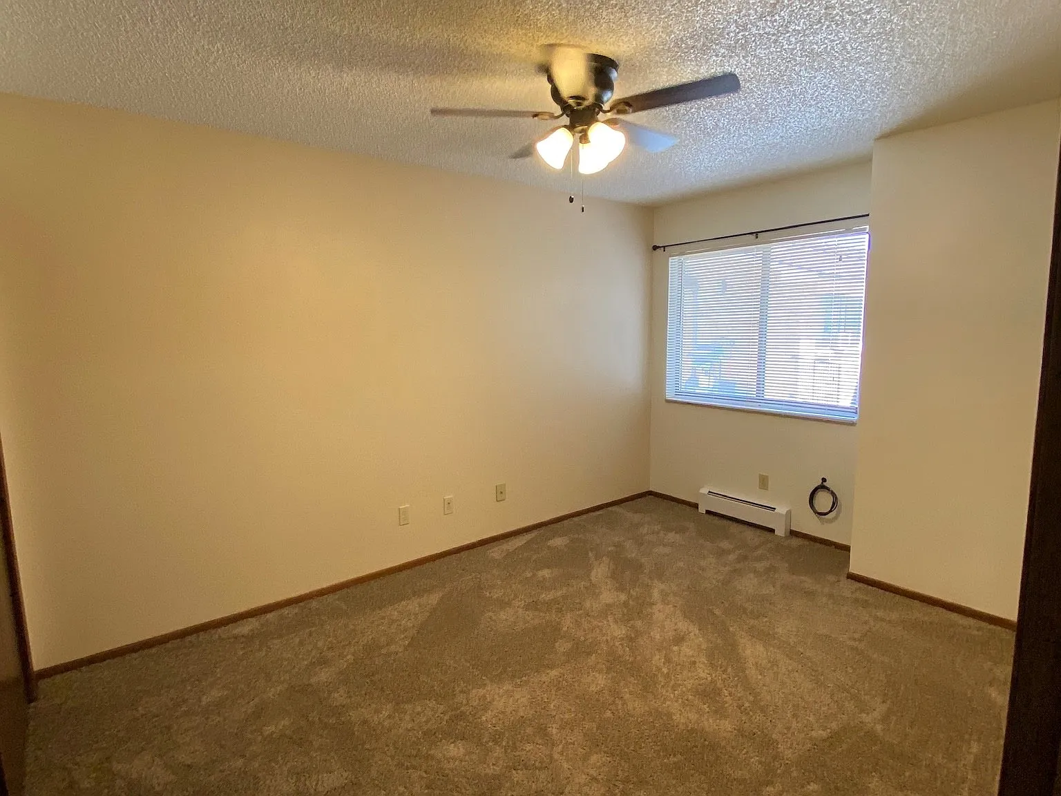 1 bed, 525 sqft, $1,050 — Photo 3
