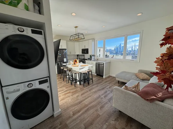 311 7th Street image 8 of 17