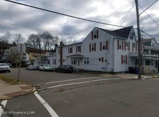 1 S Morris St, Saint Clair, PA 17970
