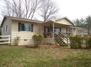 35172 Snickersville Tpke, Round Hill, VA