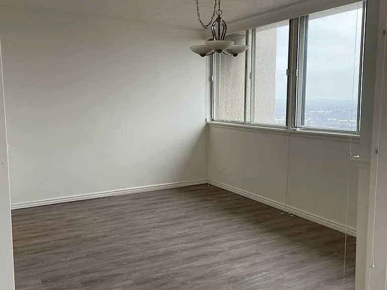 241 N Vine St E #1203 — Photo 7