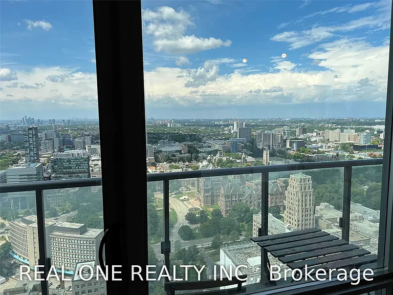 832 Bay St #3903 — Photo 17