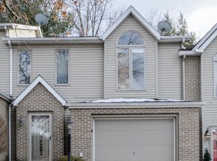 49 Clarks Ln, Plains, PA 18705