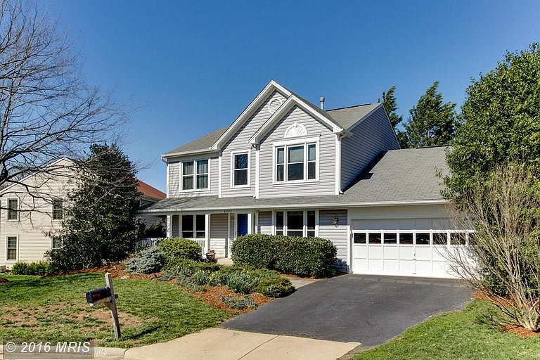 1st image of 6006 Moss Glen Ct