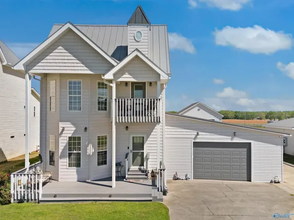 5345 Bay Village Dr, Athens, AL 35611