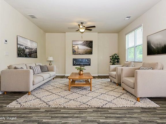 4th image of 291 Hamilton Pointe Dr