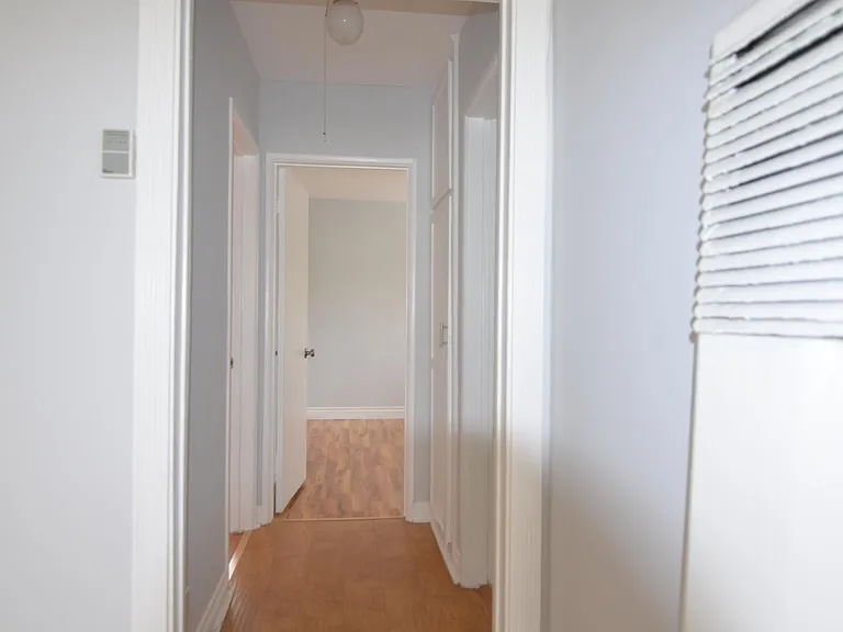 3773 S Barrington Ave #7 — Photo 9