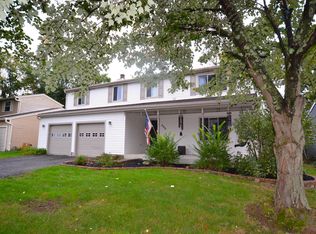 898 Ridenour Rd, Columbus, OH 43230