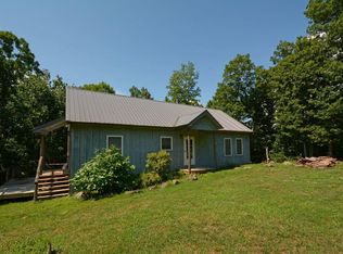 671 By U Teche Ln, Hinton, WV 25951
