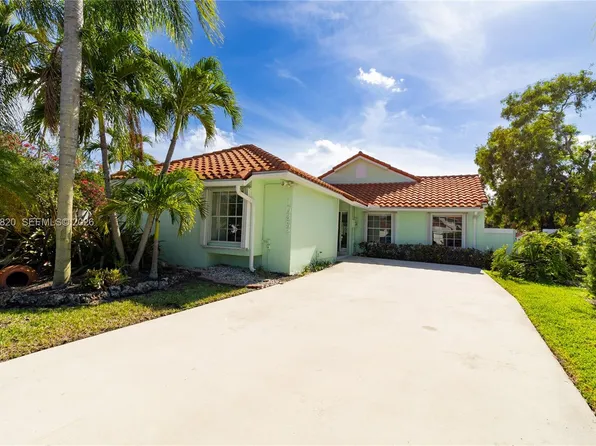 10352 NW 46th St, Doral, FL 33178