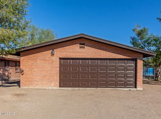 372 W Lerdo Rd, Tucson, AZ 85756