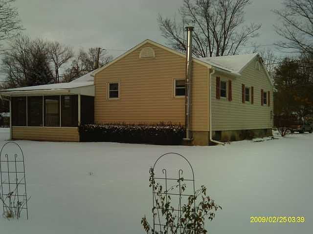 2nd image of 217 Henry St