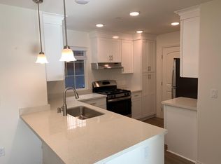1590 Patricia Ave, Simi Valley, CA 93065
