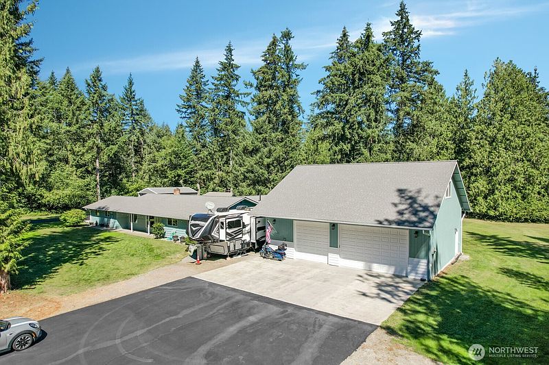 2nd image of 3824 107th Avenue SW