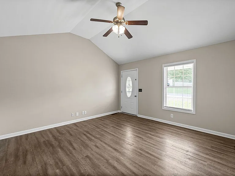2664 Cider Dr — Photo 6