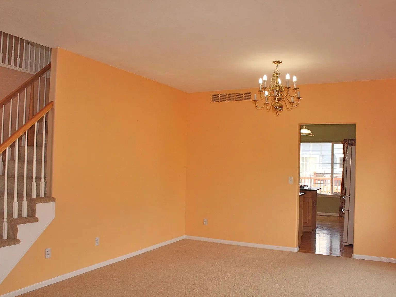 4 bed, 3112 sqft, $3,350 — Photo 4