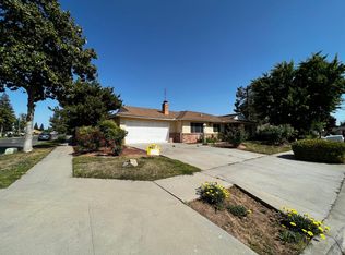 7156 N Delno Ave, Fresno, CA